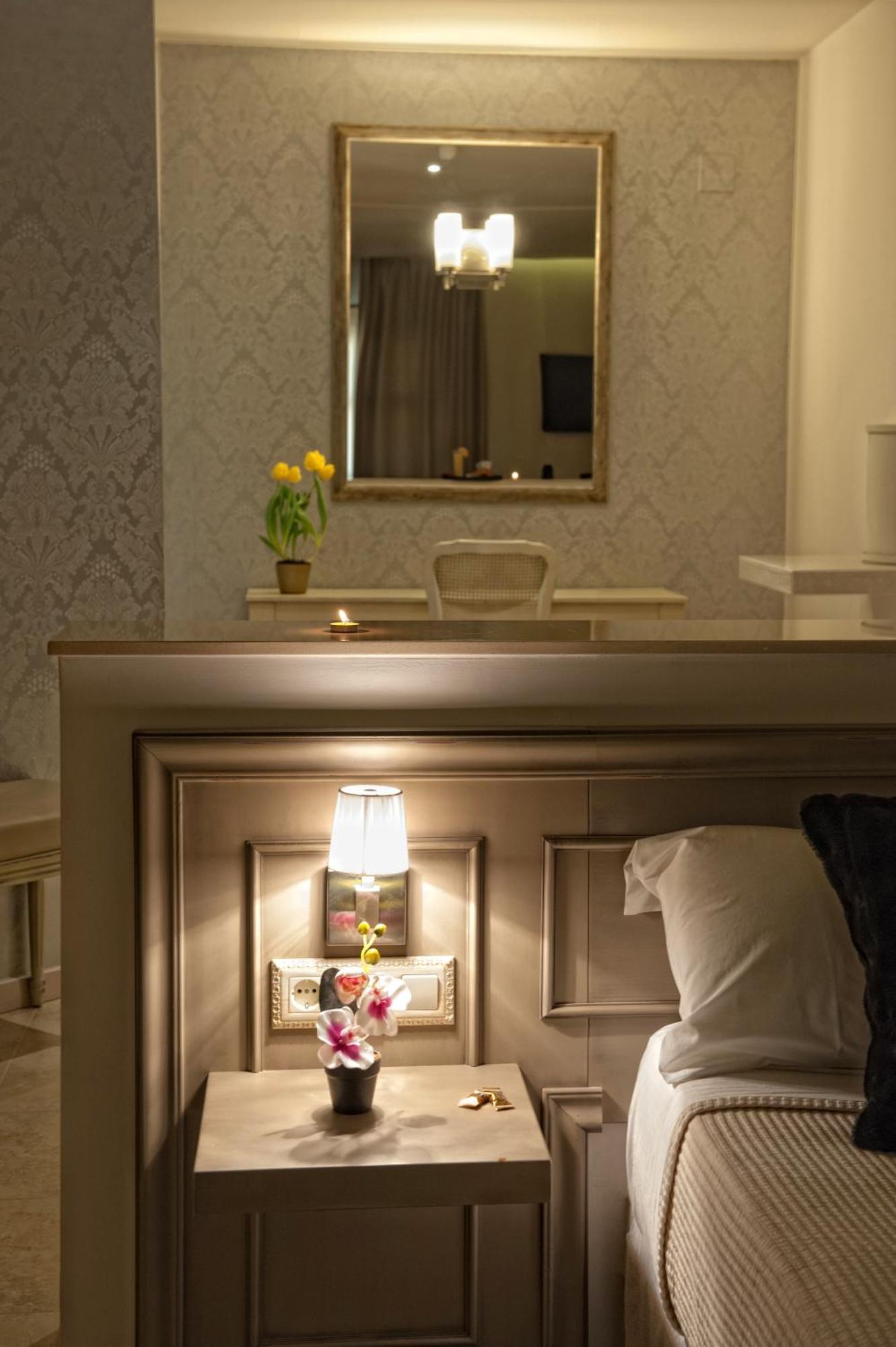 Hotel Luve ซาน อันโตนิโอ เด บานาเกแบร์ ภายนอก รูปภาพ