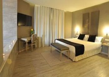 Hotel Luve ซาน อันโตนิโอ เด บานาเกแบร์ ภายนอก รูปภาพ
